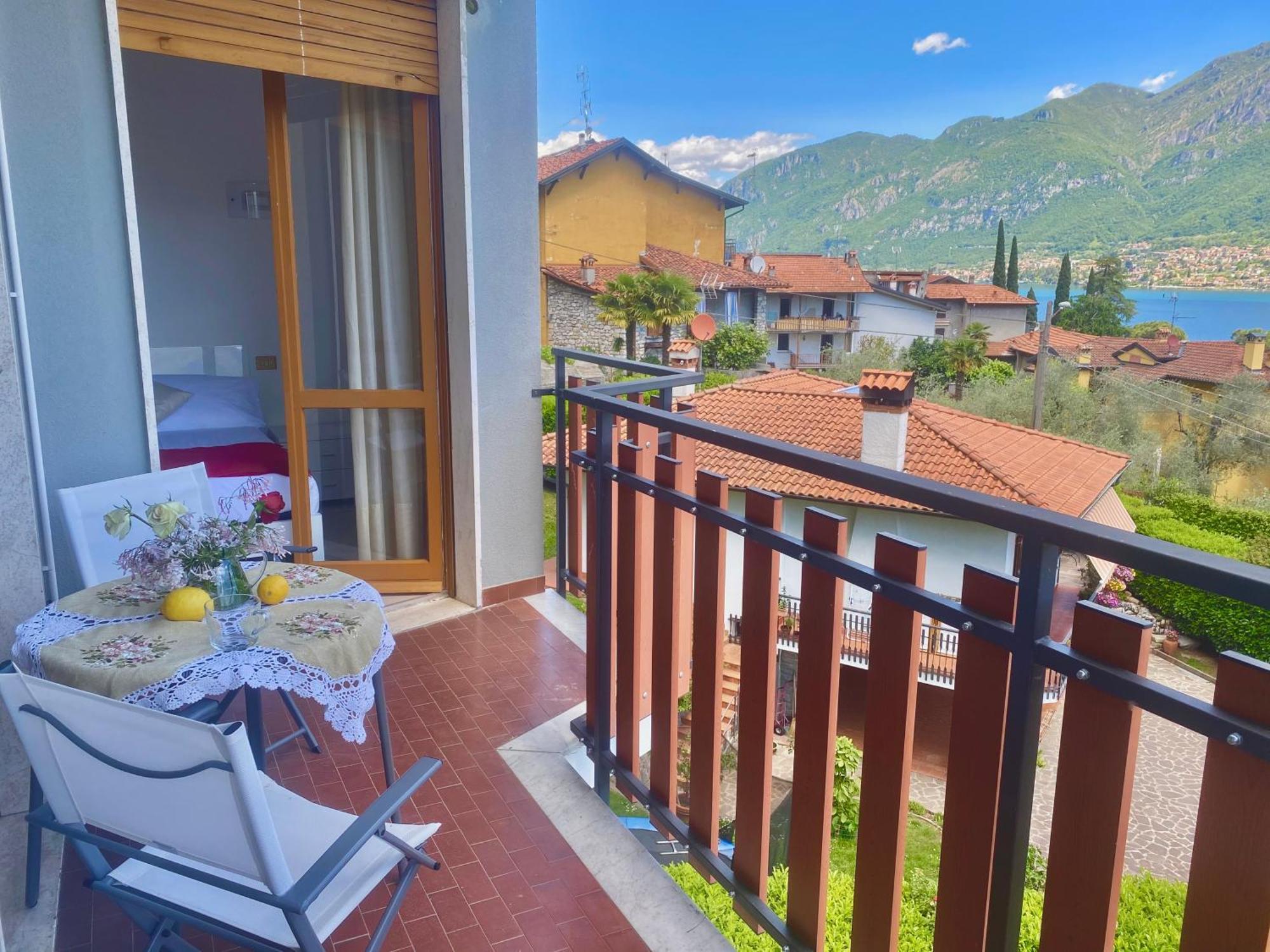 Lake Como Lilla Apartment Oliveto Lario Eksteriør billede
